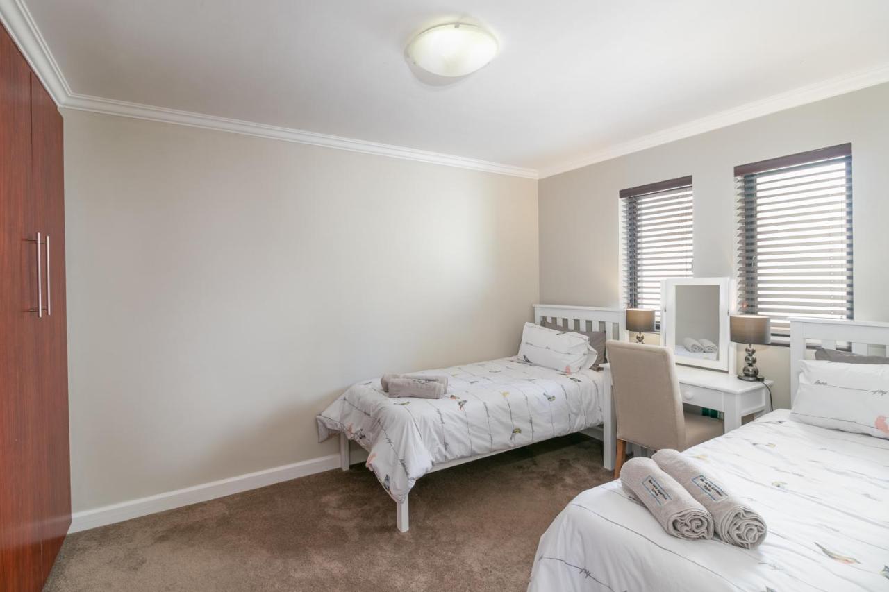 Blue Moon Apartments Knysna Exterior foto
