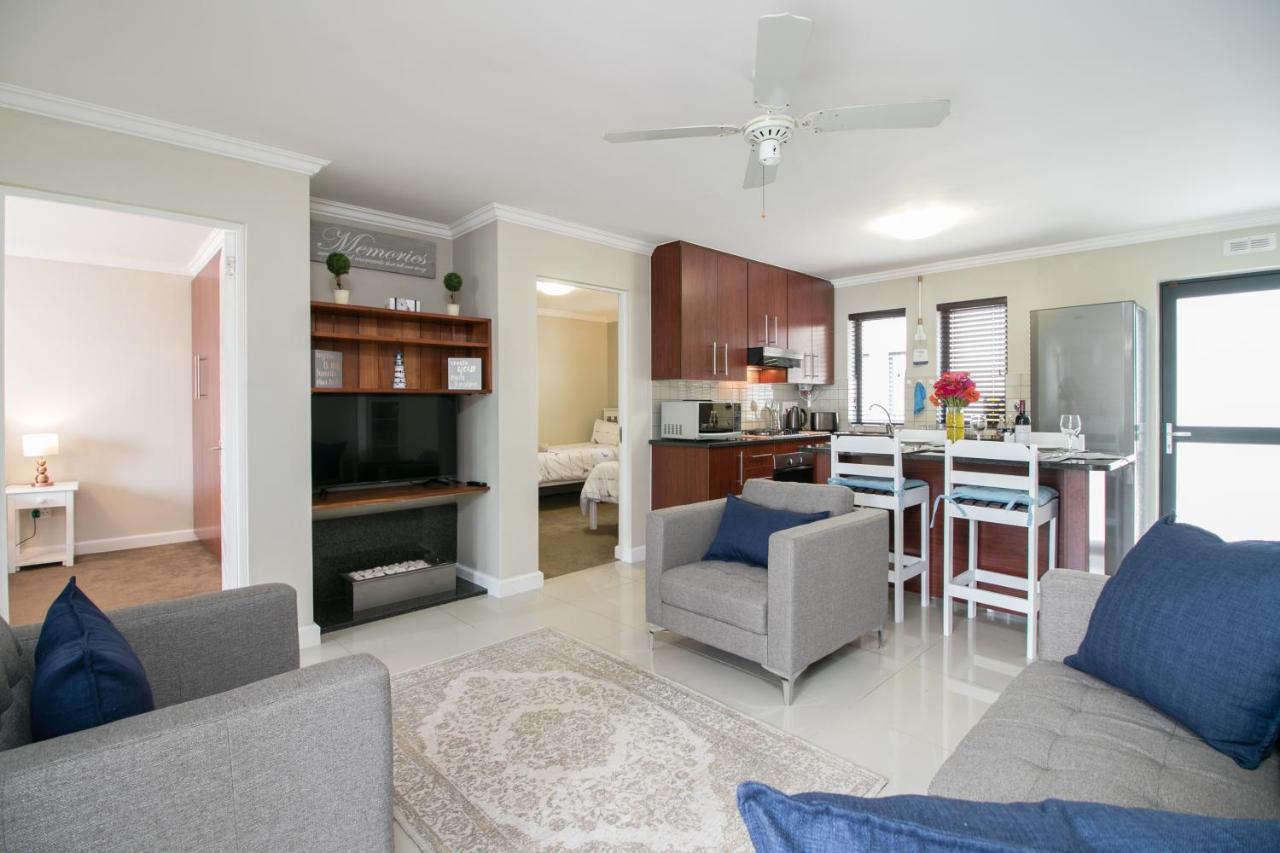 Blue Moon Apartments Knysna Exterior foto